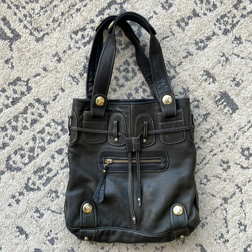 Black Leather Shoulder Bag by Gustto